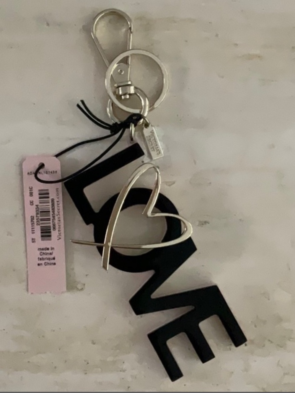Victoria’s Secret Love Keychain Bag Charm VS Key Gold Heart Black Pink Large New